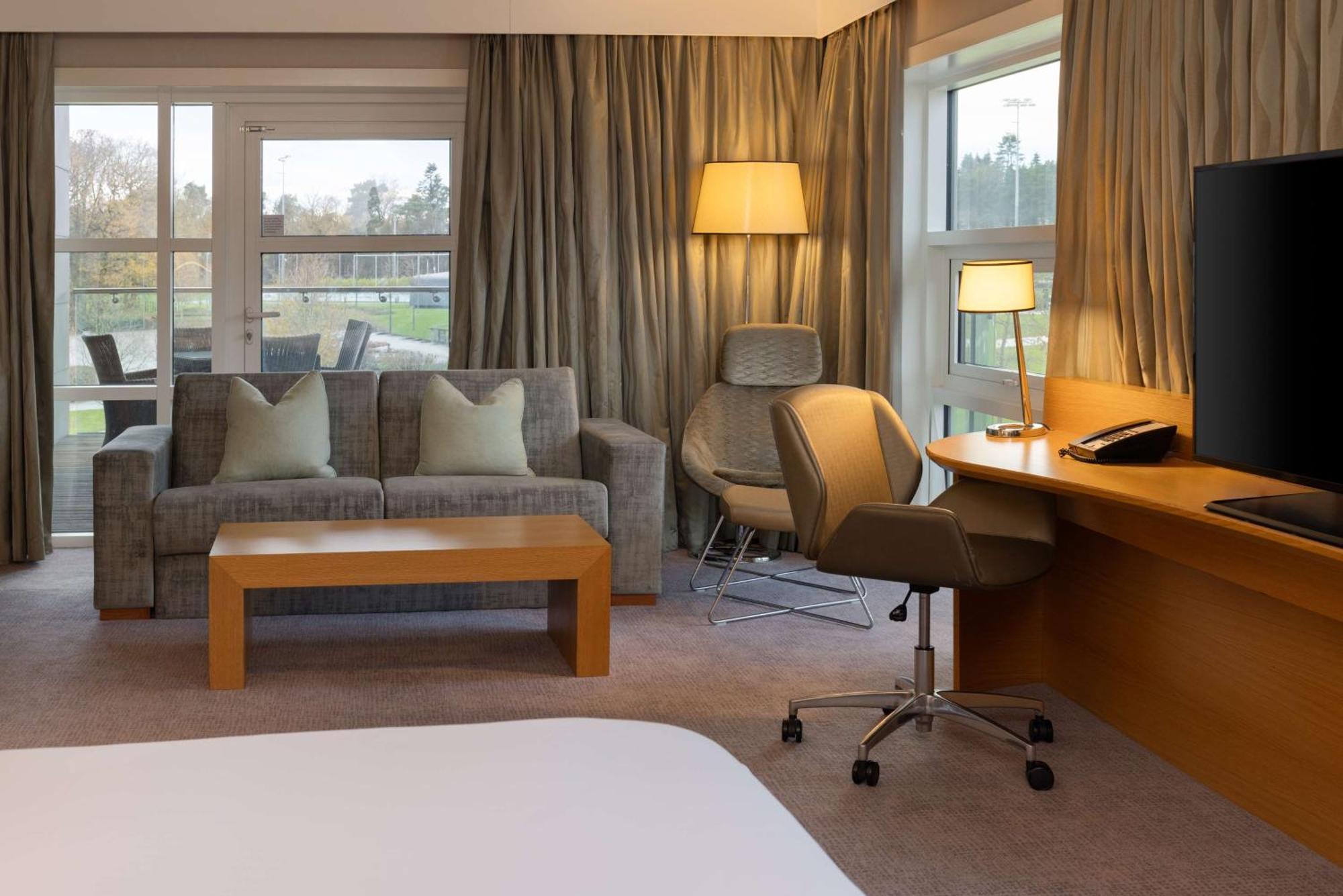 Hotel Hilton At St George'S Park Burton-upon-Trent Exterior foto
