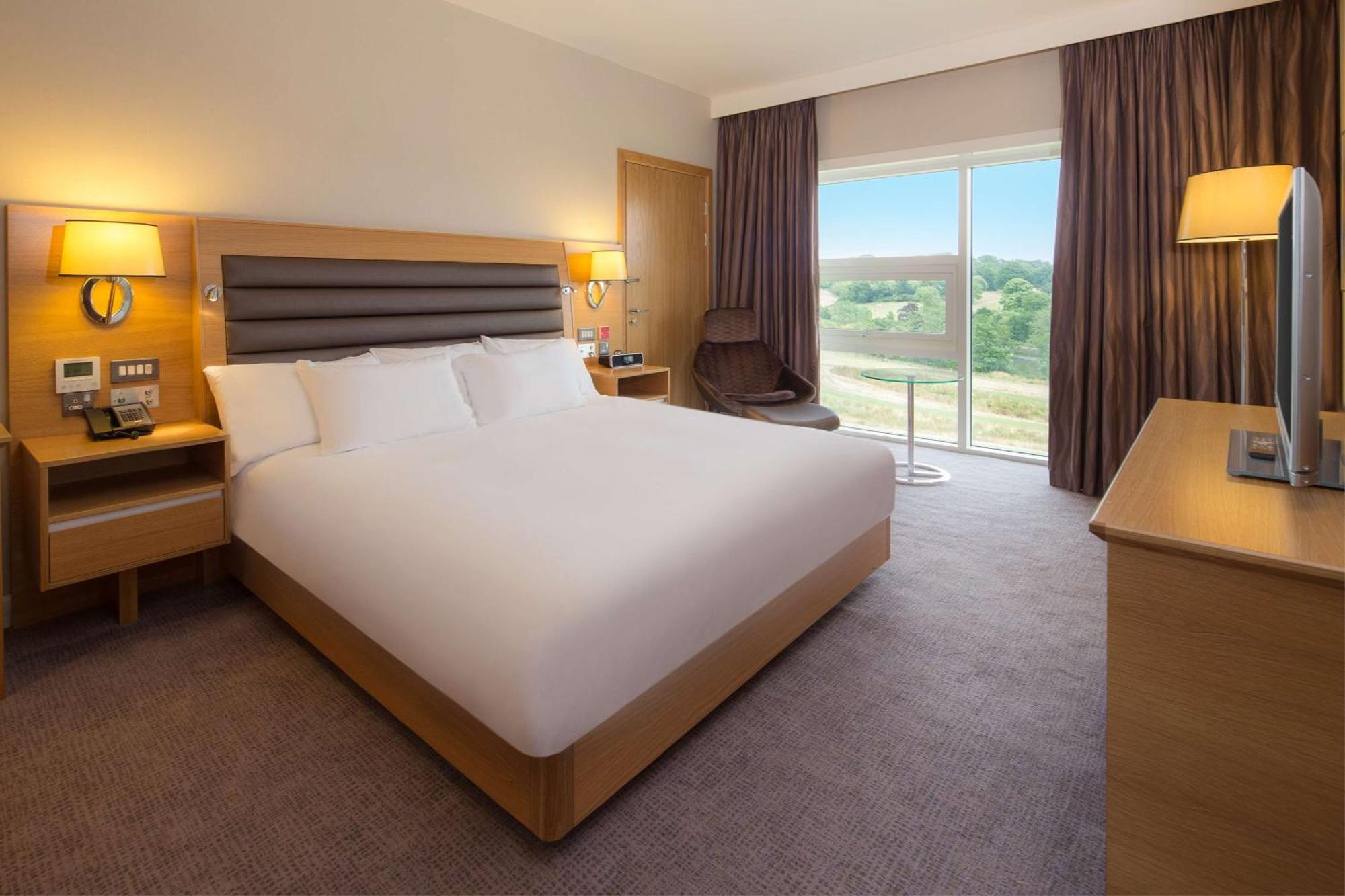 Hotel Hilton At St George'S Park Burton-upon-Trent Exterior foto