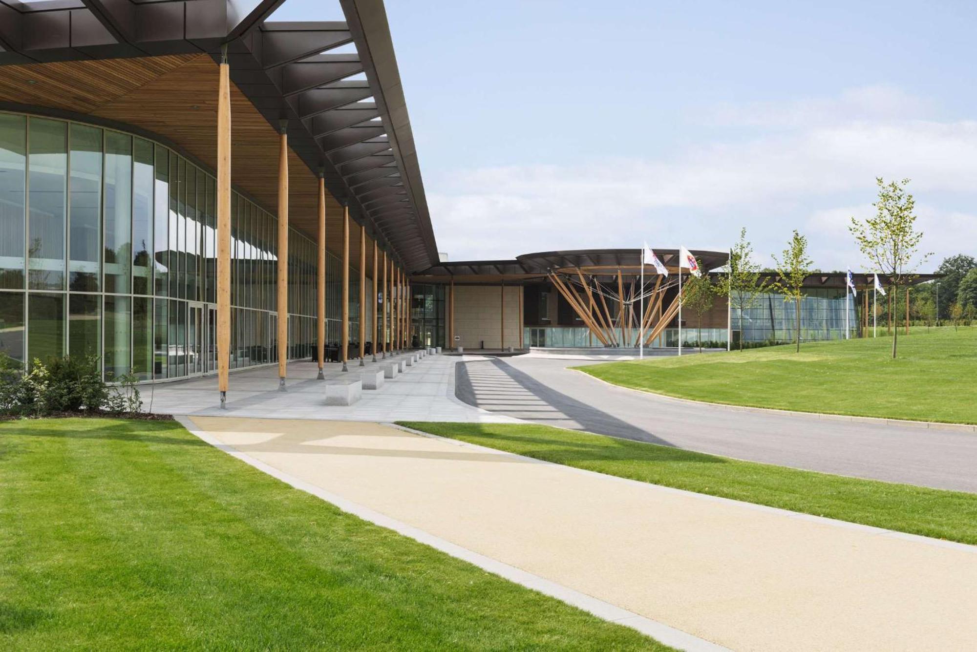 Hotel Hilton At St George'S Park Burton-upon-Trent Exterior foto