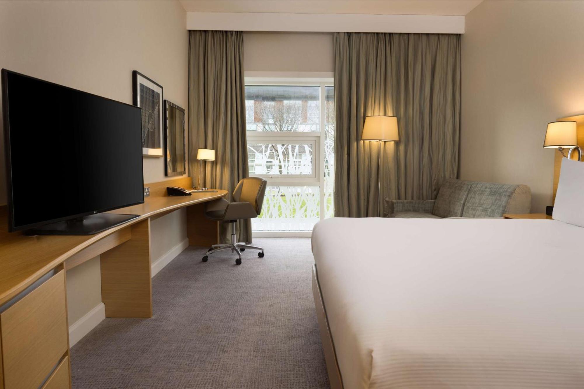 Hotel Hilton At St George'S Park Burton-upon-Trent Exterior foto