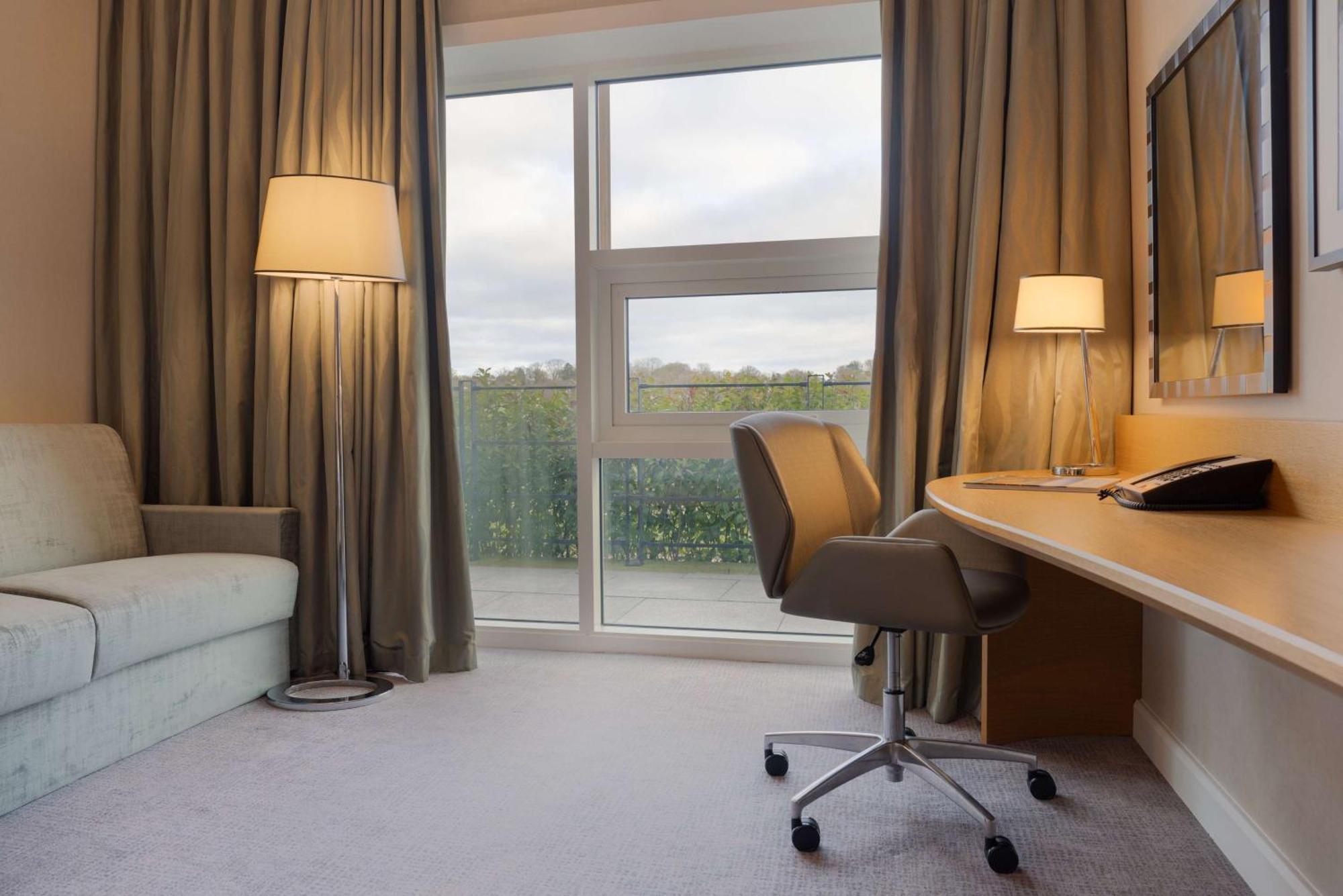 Hotel Hilton At St George'S Park Burton-upon-Trent Exterior foto
